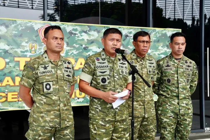 Dari Udara, Laut, dan Darat, TNI Maksimalkan Seluruh Kekuatan untuk Rakyat Terdampak Bencana