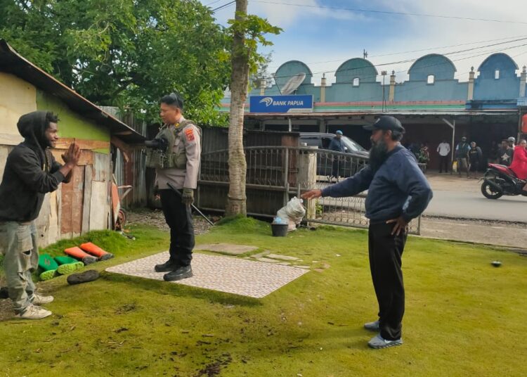 Polsek Wamena Kota Gelar Patroli Kamtibmas, Pantau Keamanan dan Aktivitas Warga di Seputaran Kota Wamena