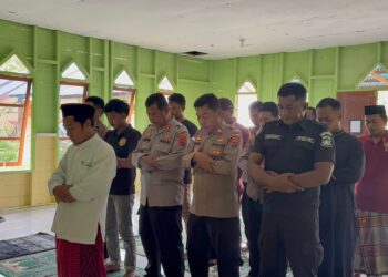 Kapolres Mamberamo Raya Bersama Anggota Melaksanakan Sholat Goib Dan Doa Bersama Untuk Korban Bencana Yang Terjadi di Sumatra Utara, Sumatera Barat dan Aceh