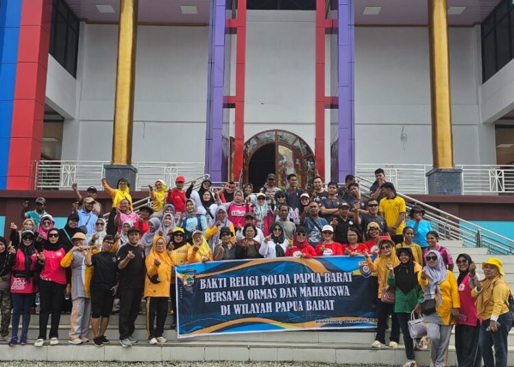 Sambut Natal dan Tahun Baru 2026, Polda Papua Barat Menggelar Bakti Religi bersama Ormas dan Mahasiswa di Wilayah Papua Barat
