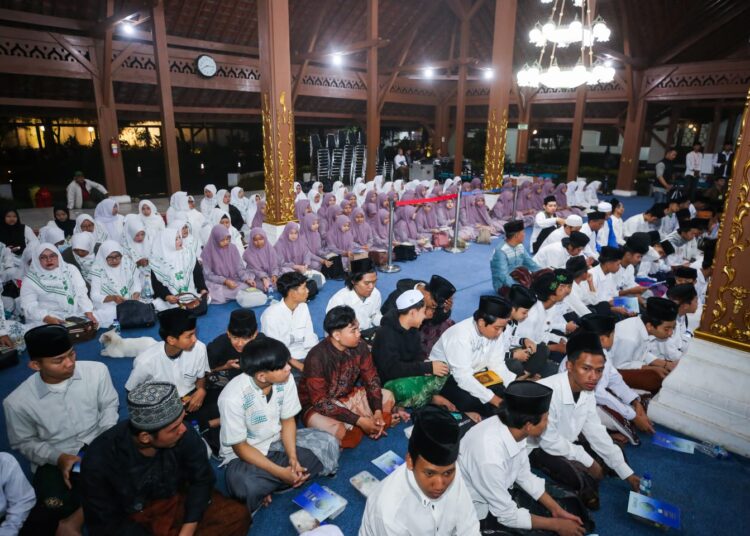 Jelang Tutup Tahun 2025, Wali Kota Bandung Ajak Warga Ketuk Pintu Langit