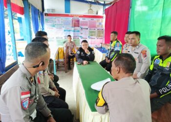 Kabag Ops Polres Sarmi Tinjau Dua Pos Pengamanan dan Laksanakan Anev Operasi Lilin Cartenz 2025