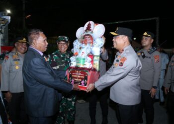 Sinergi TNI–Polri Jaga Kedamaian Natal, Wakapolda Papua dan Pangdam Kunjungi Gereja-Gereja untuk Pastikan Situasi Kondusif