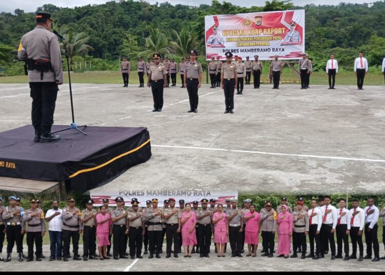 Pelaksanaan Upacara Korps Raport Perwira dan Bintara di Polres Mamberamo Raya
