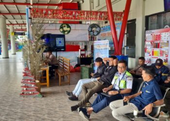 Pos Yan Regu II Polres Jayawijaya Amankan Aktivitas Penerbangan di Bandara Wamena