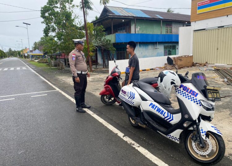 Sat Lantas Polres Sarmi Laksanakan Pengaturan Pagi, Patroli, dan Penjagaan