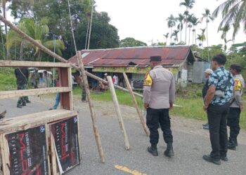 Pemalangan Jalan Trans Jayapura–Sarmi di Mawes Mukti Dibuka Usai Dialog dengan Polisi