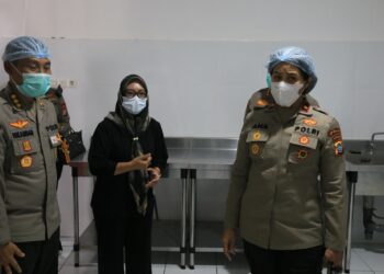 Wakapolda Papua Barat Tinjau SPPG Polda Papua Barat