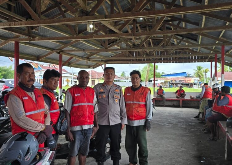 Ciptakan Kamtibmas Kondusif, Bhabinkamtibmas Mararena Laksanakan Sambang Ojek