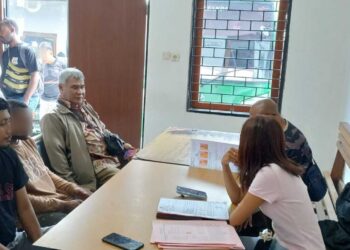 Unit Reskrim Polsek Sarmi Kota Serahkan Tersangka dan Barang Bukti Kasus Pencurian ke Kejaksaan Negeri Jayapura