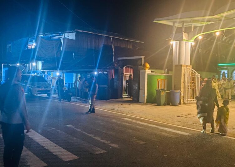 Polres Kaimana Sebar Personil Amankan Shalat Tarawih di Masjid-Masjid di Kabupaten Kaimana