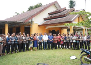 Kapolda Papua Barat Pimpin Ibadah Minggu Raya di Gereja Syalom Andai