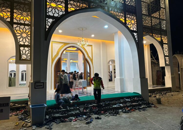 Pengamanan Sholat Tarawih di Masjid Al-Ihsan Polres Jayawijaya Berjalan Aman dan Kondusif