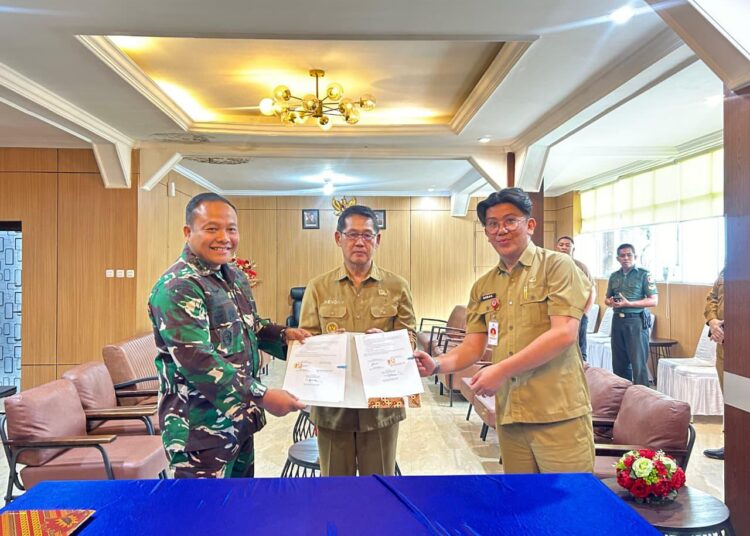 Wujud Sinergitas TNI dan Pemerintah Daerah, Dandim 1310/Bitung Tandatangani Karya Bakti Revitalisasi Marshalling Area Yon TP 916 Makawidey