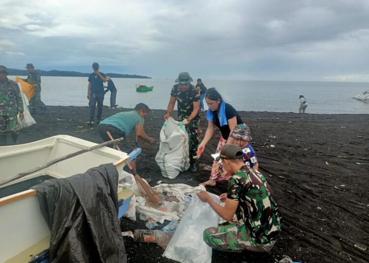 Koramil Jajaran Kodim 1310/Bitung Gelar Gerakan Indonesia Asri, Wujud Nyata Kepedulian Lingkungan dan Kemanunggalan TNI-Rakyat