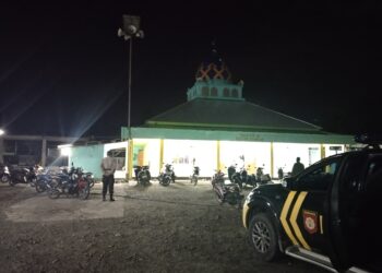 Hadir di Tengah Masyarakat, Polresta Manokwari Amankan Ibadah Tarawih Selama Ramadhan 1447 Hijriah/ 2026 Masehi
