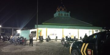 Hadir di Tengah Masyarakat, Polresta Manokwari Amankan Ibadah Tarawih Selama Ramadhan 1447 Hijriah/ 2026 Masehi