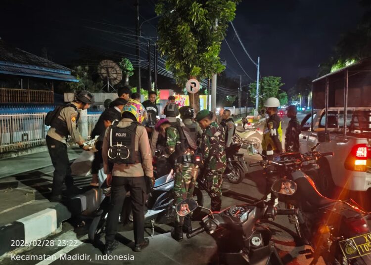 Ciptakan Situasi Kota Bitung yang Aman, Tertib dan Kondusif, Personel Kodim 1310/Bitung Bersama Aparat Terkait Gelar Patroli Gabungan