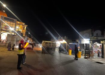 Personel Polres Jayawijaya Laksanakan Pengamanan Sholat Tarawih di Masjid Al-Ihsan