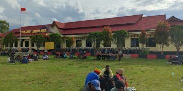 Polres Jayawijaya Fasilitasi Mediasi Adat Kasus Penikaman di Wamena
