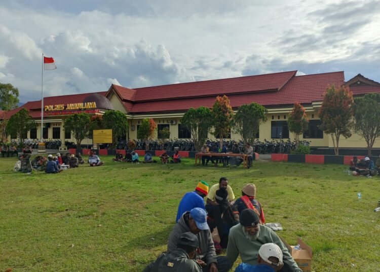 Polres Jayawijaya Fasilitasi Mediasi Adat Kasus Penikaman di Wamena