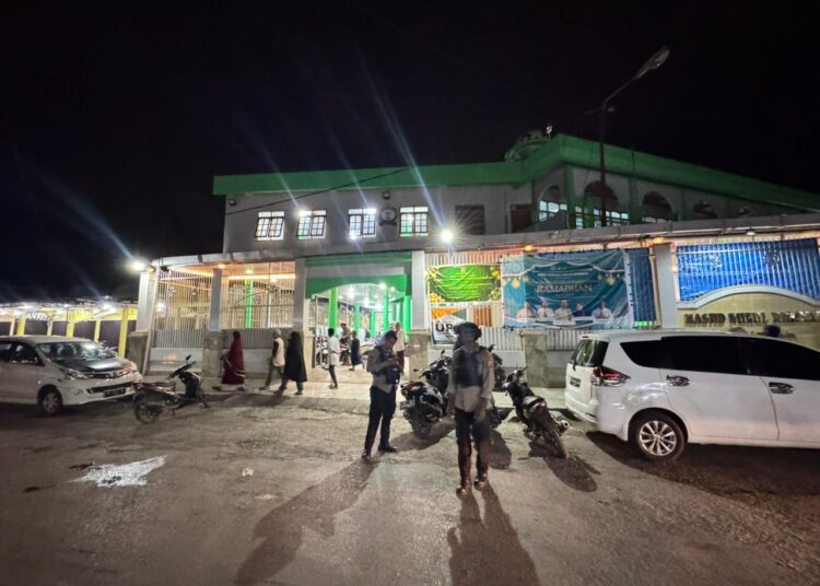 Polres Jayawijaya Laksanakan Pengamanan Sholat Tarawih di Wamena