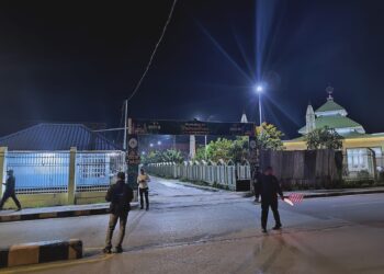 Polres Jayawijaya Laksanakan Pengamanan Sholat Tarawih di Sejumlah Masjid di Kota Wamena