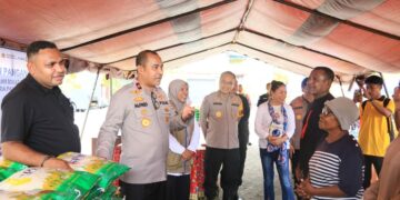 Polda Papua Barat Gelar Bazar Gerakan Pangan Murah Polri, Salurkan Beras SPHP kepada Masyarakat