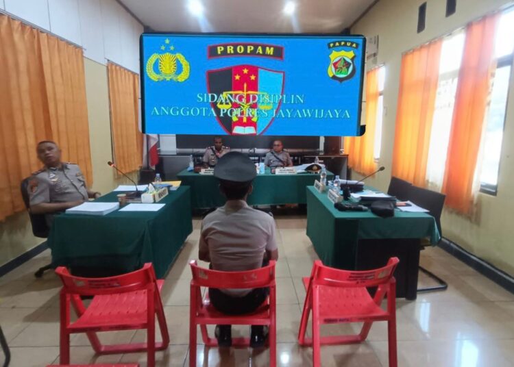 Polres Jayawijaya Gelar Sidang Disiplin Terhadap 18 Personel