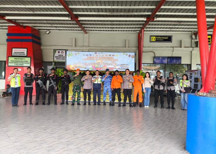 Pengamanan Arus Mudik Lebaran 1447 H di Bandara Wamena Berlangsung Aman dan Lancar