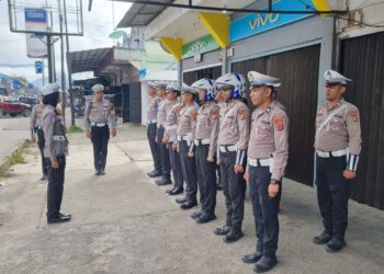 Sat Lantas Polres Jayawijaya Laksanakan Strong Point Pagi, Wujudkan Kamseltibcarlantas di Wamena