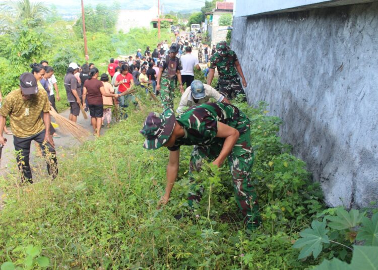 Karya Bakti Pembersihan Lokasi Pembangunan Jembatan Garuda, Wujud Sinergi TNI dan Masyarakat di Girian Indah