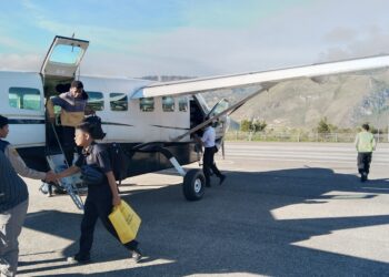 Polsek Tiom Amankan Kedatangan Pesawat Susi Air Pk-bve, Situasi Bandara Kondusif