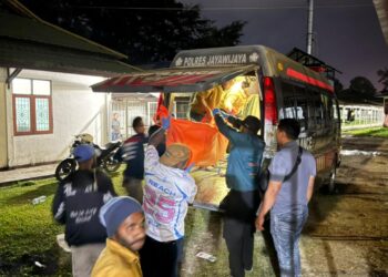 Hari Ke-8 Pencarian Korban Jembatan Gantung Wouma, Tim Gabungan Berhasil Temukan Empat Jenazah