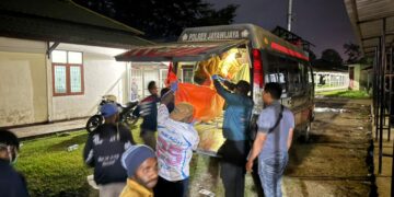 Hari Ke-8 Pencarian Korban Jembatan Gantung Wouma, Tim Gabungan Berhasil Temukan Empat Jenazah