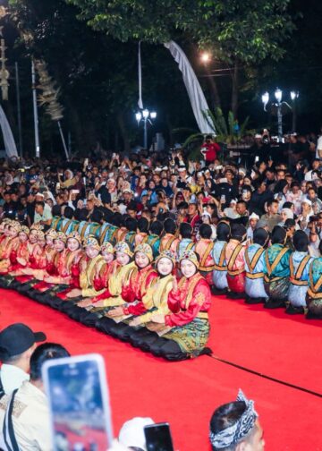 Kirab Milangkala Tatar Sunda, Nuansa Budaya Semarakkan Bandung