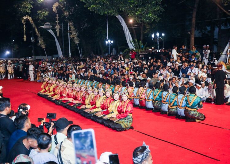 Kirab Milangkala Tatar Sunda, Nuansa Budaya Semarakkan Bandung