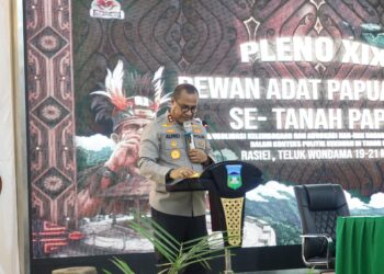 Kapolda Papua Barat Hadiri Pembukaan Pleno XIX Dewan Adat Papua Se-Tanah Papua di Kabupaten Teluk Wondama