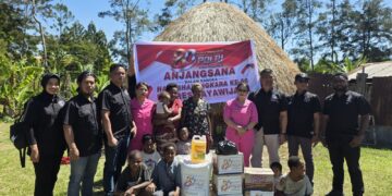 Satresnarkoba Polres Jayawijaya Gelar Anjangsana Kepada Purnawirawan dan Warakawuri Jelang Hari Bhayangkara ke-80