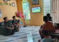 Perkokoh Sinergi Bersama Masyarakat di Wilayah Binaan, Personel Koramil Jajaran Kodim 1310/Bitung Gelar Nobar Bola Gembira Piala Dunia 2026