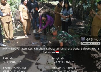 Wujud Nyata Kepedulian TNI-AD Kepada Masyarakat, Dandim 1310/Btg yang diwakili oleh Danramil 1310-05/Kauditan, Melaksanakan Peletakan Batu Pertama Pembangunan Jembatan Garuda di Desa Paslaten Kec. Kauditan Kab. Minahasa Utara