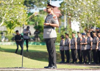 Polda Papua Barat Gelar Ziarah Rombongan dan Upacara Tabur Bunga di Laut dalam Rangka Menyambut Hari Bhayangkara ke-80
