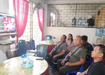 Nonton Bareng Piala Dunia 2026, Babinsa Koramil Dimembe, Kodim 1310/Bitung, Bukti Nyata TNI dan Rakyat Tak Terpisahkan