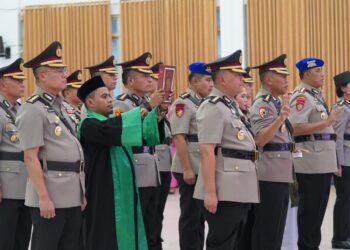 Kapolda Papua Barat Pimpin Sertijab Pejabat Utama dan Dua Kapolres