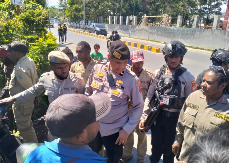 Polres Jayawijaya Hadir di Tengah Masyarakat, Patroli Humanis Perkuat Rasa Aman dan Kebersamaan