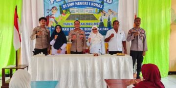 Kapolsek Kokas Bekali Siswa Baru SMP Negeri 1 Kokas, Polri Tanamkan Disiplin dan Kesadaran Hukum Sejak Dini