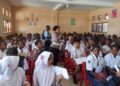 Tanamkan Budaya Tertib Berlalu Lintas Sejak Dini, Satlantas Polres Jayawijaya Gelar Sosialisasi di SMKS Yapis Sidratul Muntaha