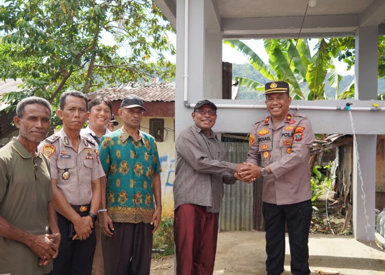Peringati Hari Bhayangkara ke-80, Polresta Manokwari Salurkan Bantuan Sumur Bor di Fanindi Pantai Manokwari