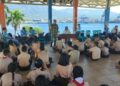 Perkuat Karakter Generasi Muda Sejak Dini, Babinsa Koramil 1310-02/Lembeh Berikan Materi Bela Negara kepada Siswa Baru SMKN 3 Bitung dalam Kegiatan MPLS
