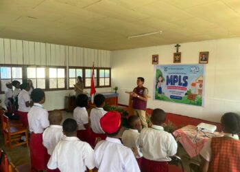 Satresnarkoba Polres Jayawijaya Sosialisasikan Bahaya Narkoba dan Perundungan di SMP YPPK Santo Thomas Wamena